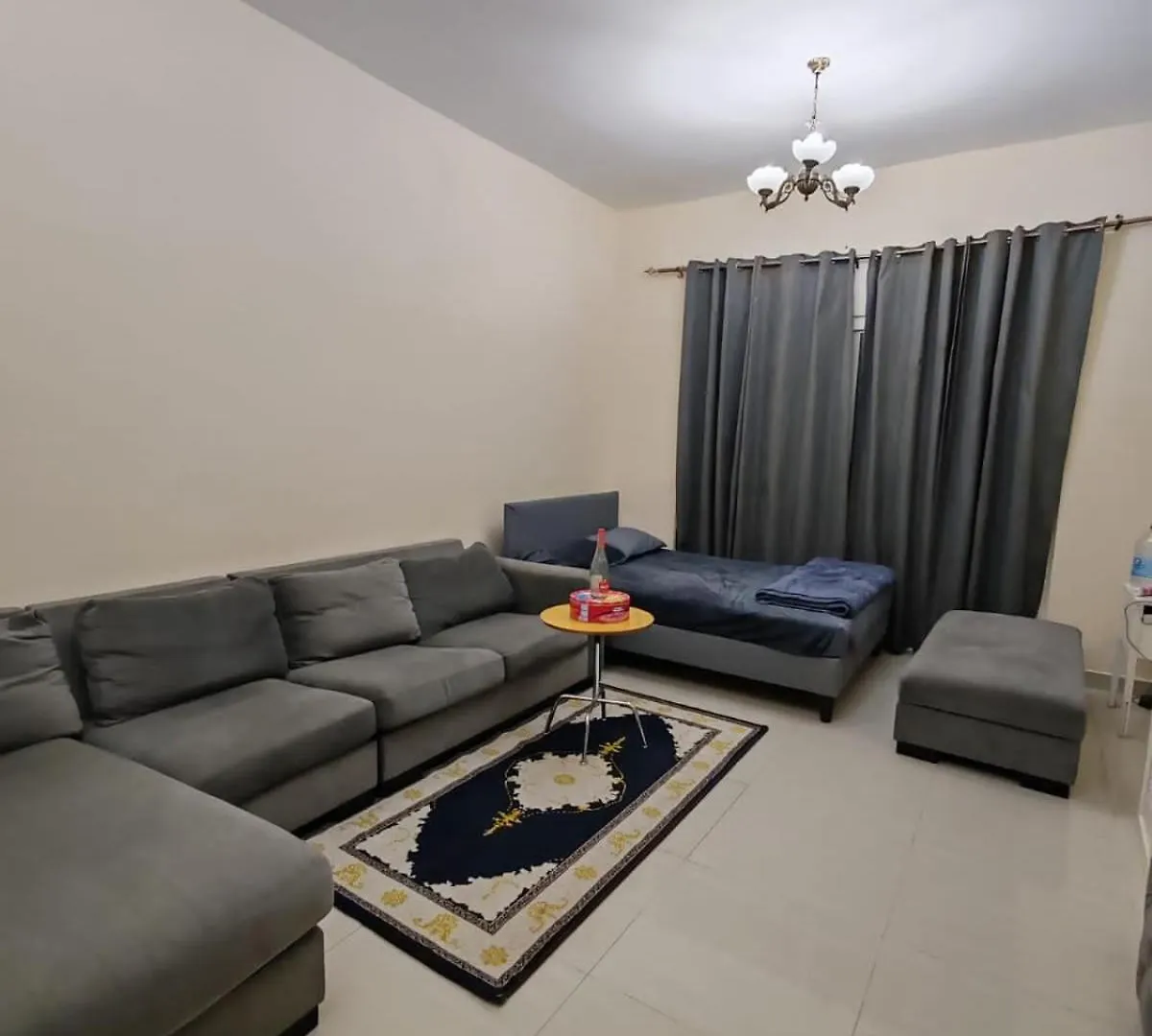 Pensionat Deluxe Rooms Feel Like Home Sharjah Förenade Arabemiraten