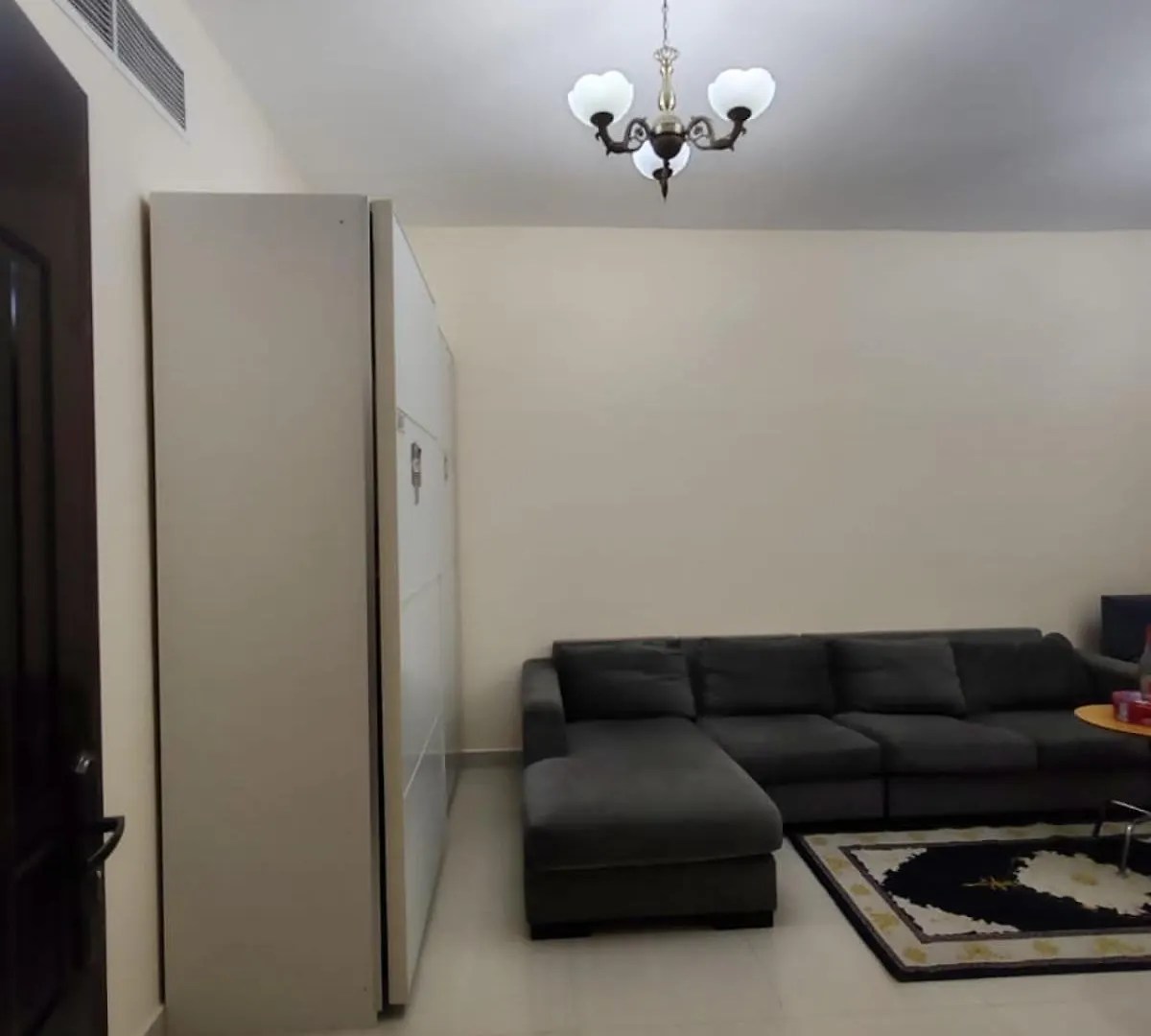 Deluxe Rooms Feel Like Home Sharjah Guest house